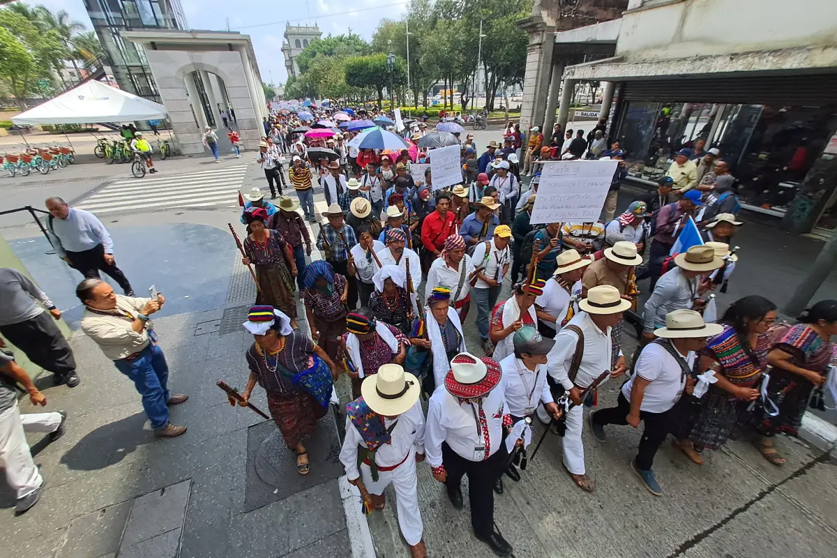Las autoridades indígenas marchan en la capital para exponer sus demandas., Omar Solís/Emisoras Unidas