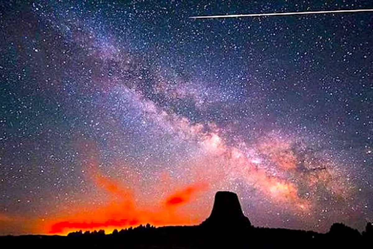 Lluvia de estrellas y Luna de Flores., Redes sociales