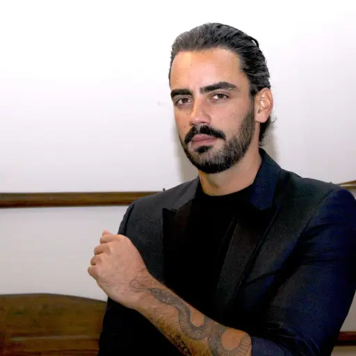 Diego Amozurrutia ,Instagram