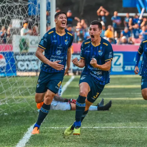 Celebración de Facundo Queiroz ante Malacateco - CSD Cobán Imperial