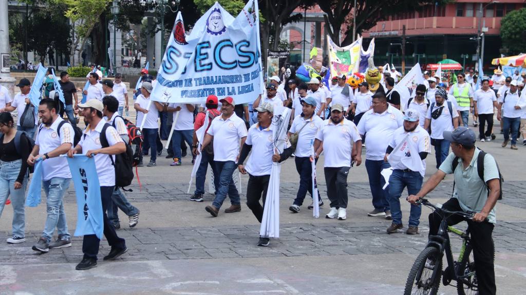  | Alex Meoño/Emisoras Unidas