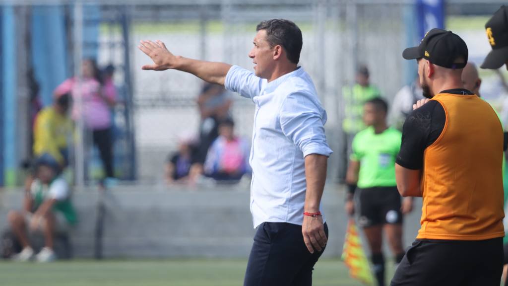Clausura 2025: Mixco-Municipal  | Alex Meoño 