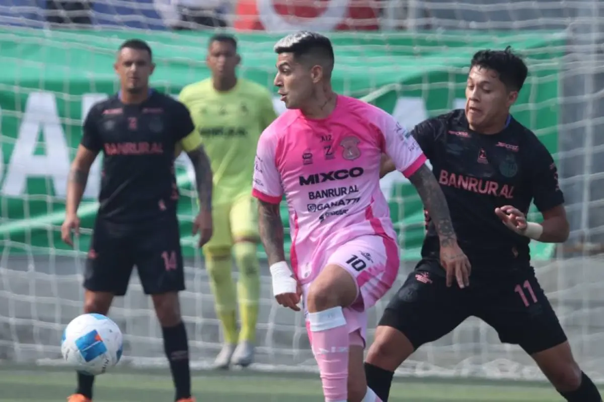 Mixco recibió a Municipal en la ida de los cuartos de final del Clausura 2025 