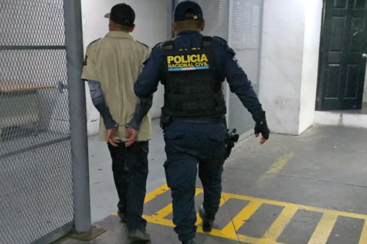 Guardia detenido en San José Pinula., Foto PNC
