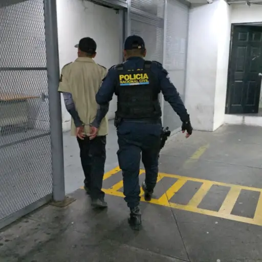 Guardia detenido en San José Pinula. ,Foto PNC