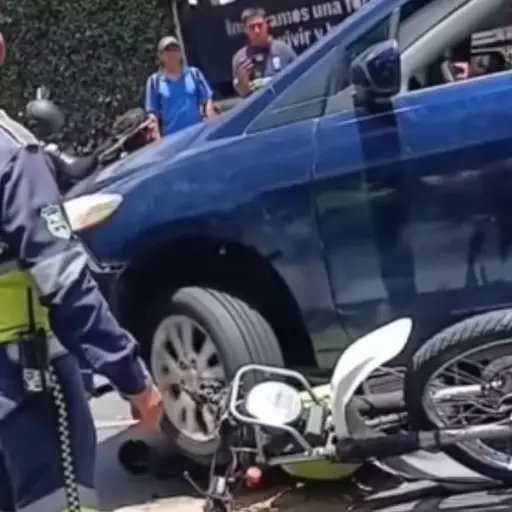 Conductor fue detenido y enfrentará a la justicia. ,Captura de pantalla video X.