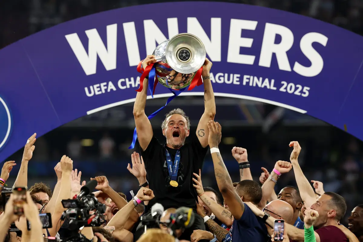 Luis Enrique. campeón de la Champions League con el PSG - UEFA