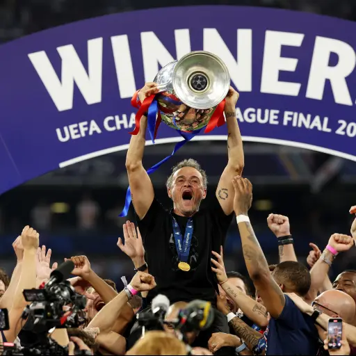 Luis Enrique. campeón de la Champions League con el PSG - UEFA