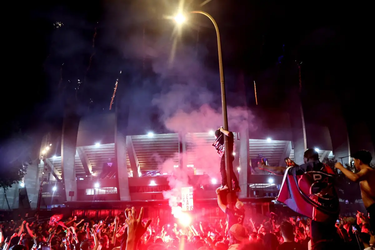Disturbios en París por el título de Champions del PSG - EFE