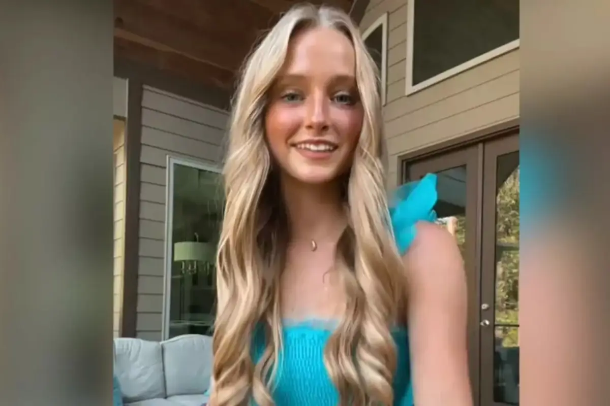 Anna Grace Phelan, Redes sociales