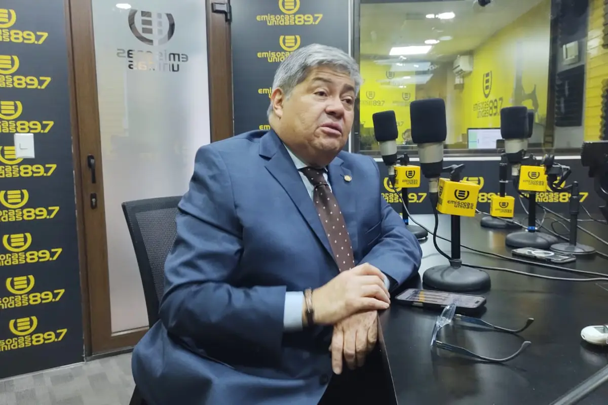 El ministro de Gobernación, Francisco Jiménez, durante la entrevista en el programa A Primera Hora.