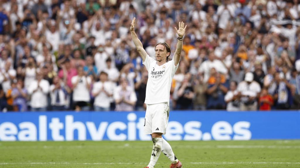 Carlo Ancelotti y Luka Modric se despiden del Estadio Santiago Bernabéu | EFE