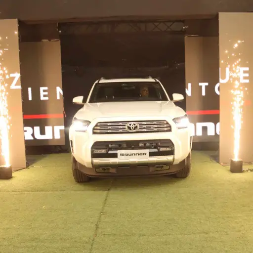 La nueva 4Runner de Toyota incorpora un motor turbo 2.4L de 279 HP y 430 NM de torque, acoplado a una transmisión automática de 8 velocidades.  ,Álex Meoño.