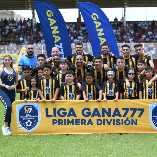 Once titular de Aurora FC en la final de vuelta de la Primera División - Aurora FC