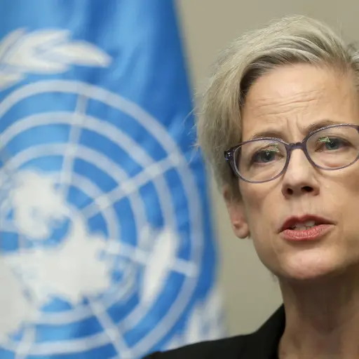 La relatora especial de las Naciones Unidas sobre la Independencia de Magistrados y Abogados, Margaret Satterthwaite, habla durante una rueda de prensa este viernes en Ciudad de Guatemala (Guatemala) , EFE/ Mariano Macz