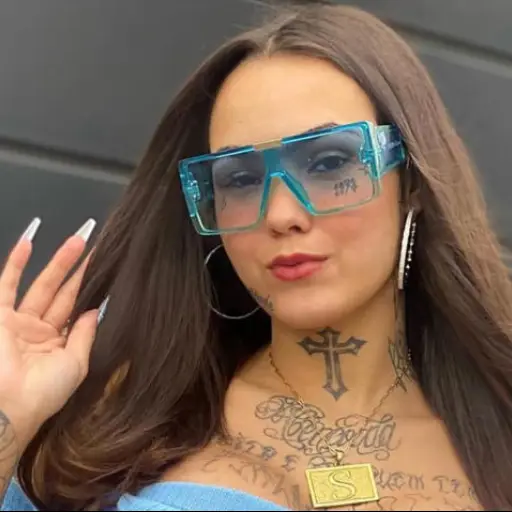 Luna Ambrozevicius ,Instagram