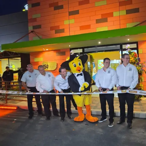 La apertura del restaurante número 150 en el país marca un hito para Pollo Campero y CMI. ,Foto Cortesía 
