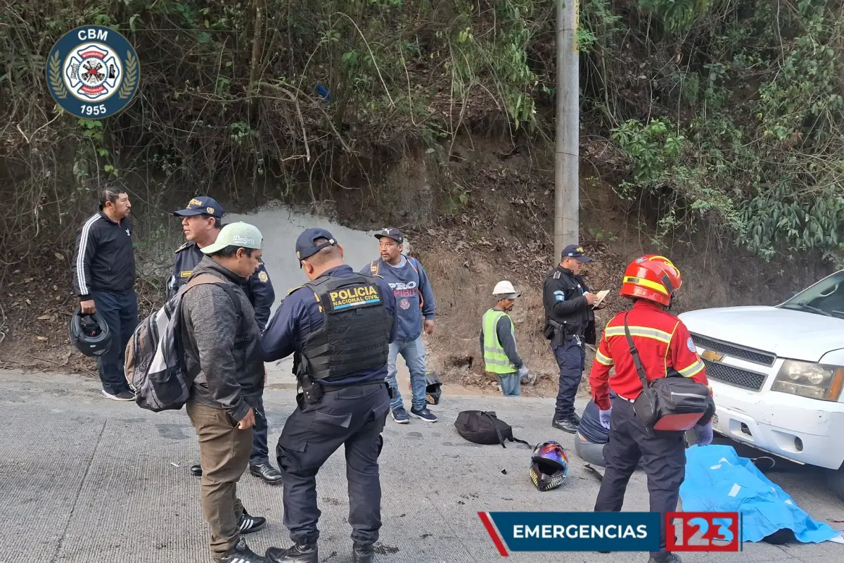 El motorista murió debido a la gravedad de las heridas que sufrió tras ser atacado con arma de fuego., Bomberos Municipales