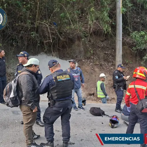 El motorista murió debido a la gravedad de las heridas que sufrió tras ser atacado con arma de fuego. ,Bomberos Municipales
