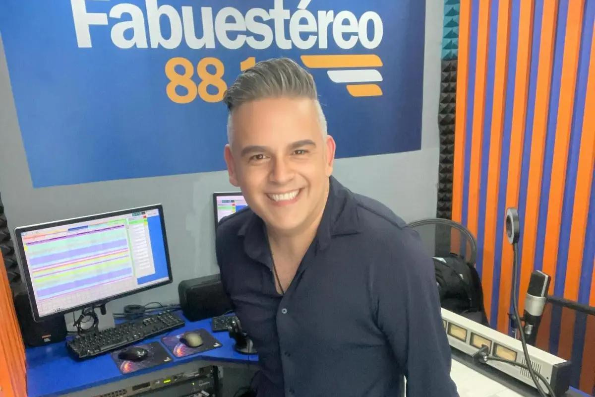 Alejandro Vidal, Redes sociales