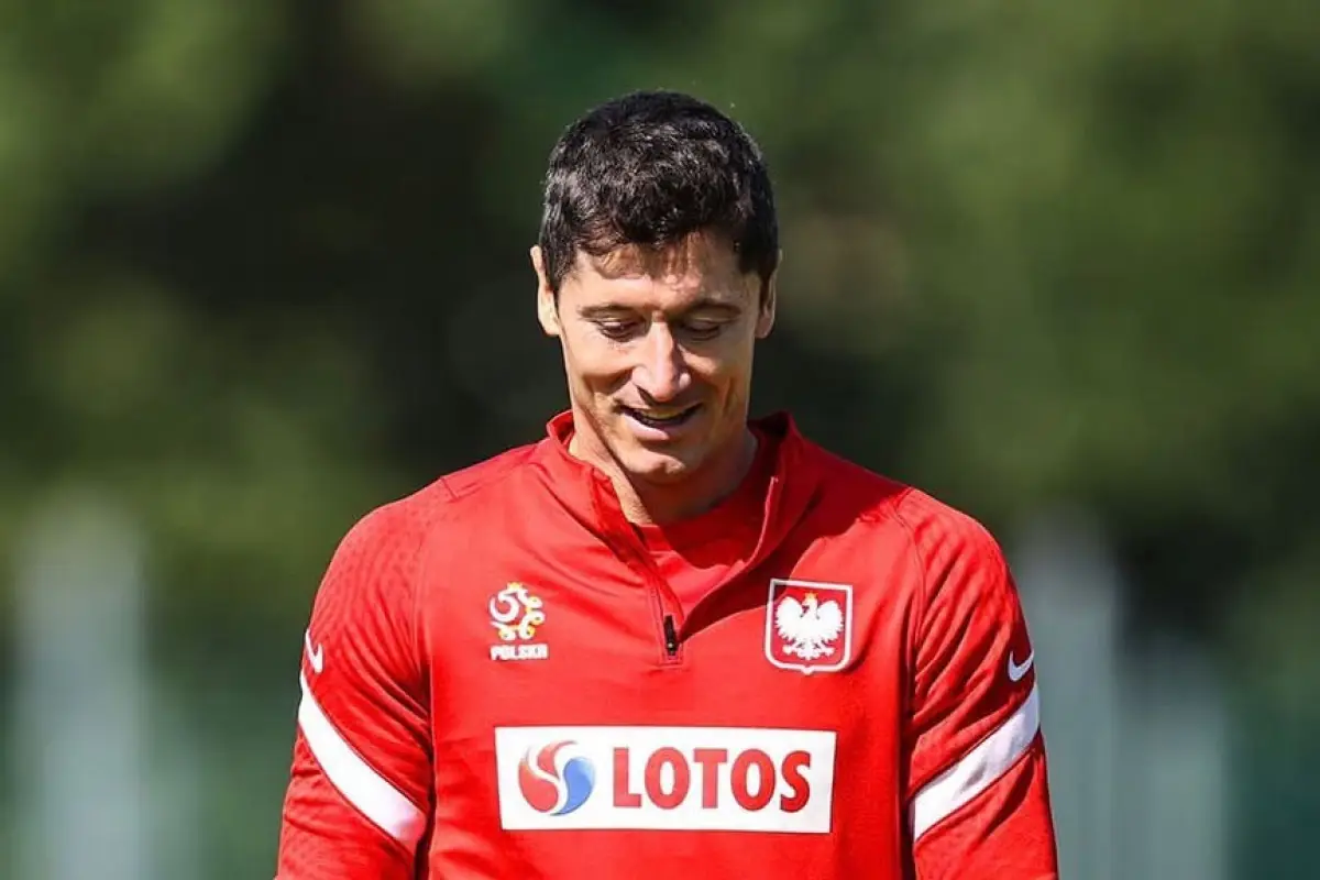 Robert Lewandowski, delantero de la Selección de Polonia - instagram @_rl9