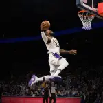 LeBron James deja en suspenso su futuro en la NBAt