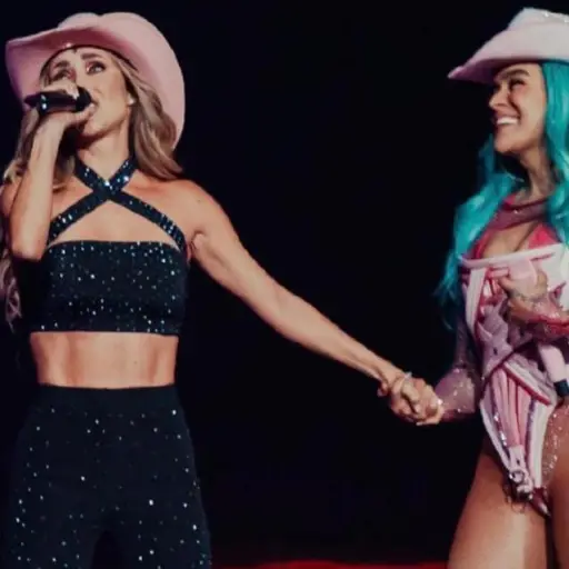 Karol G anahí ,Instagram