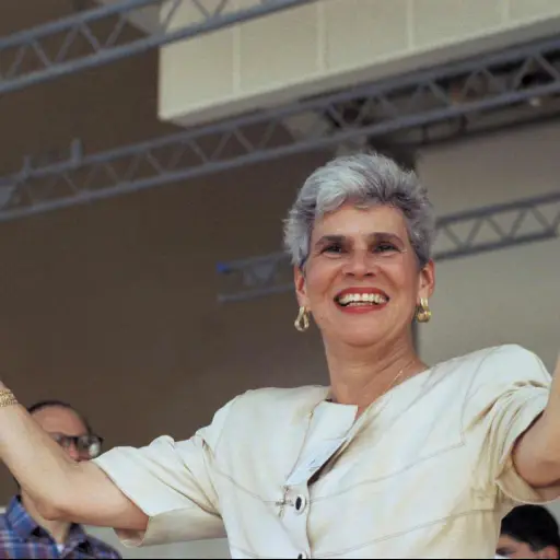 Murió Violeta Barrios de Chamorro. ,Redes sociales