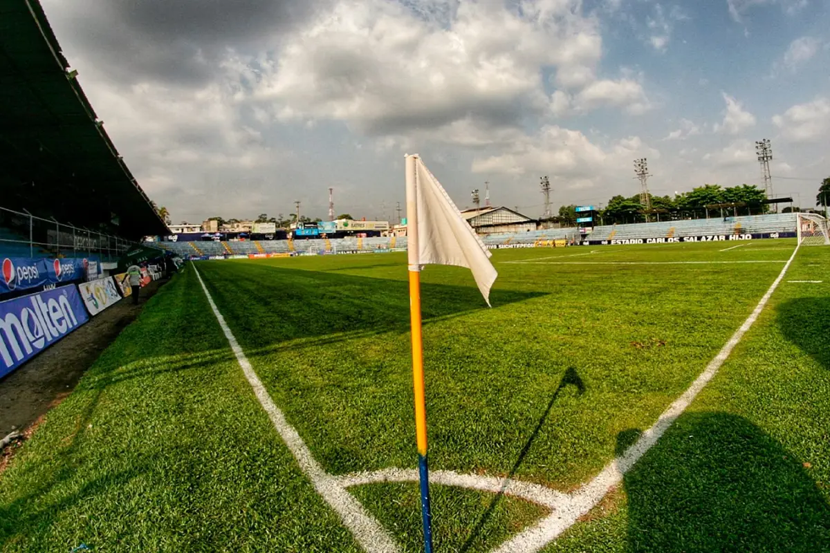 Estadio Carlos Salazar Hijo, en Mazatenango - Comunicaciones FC