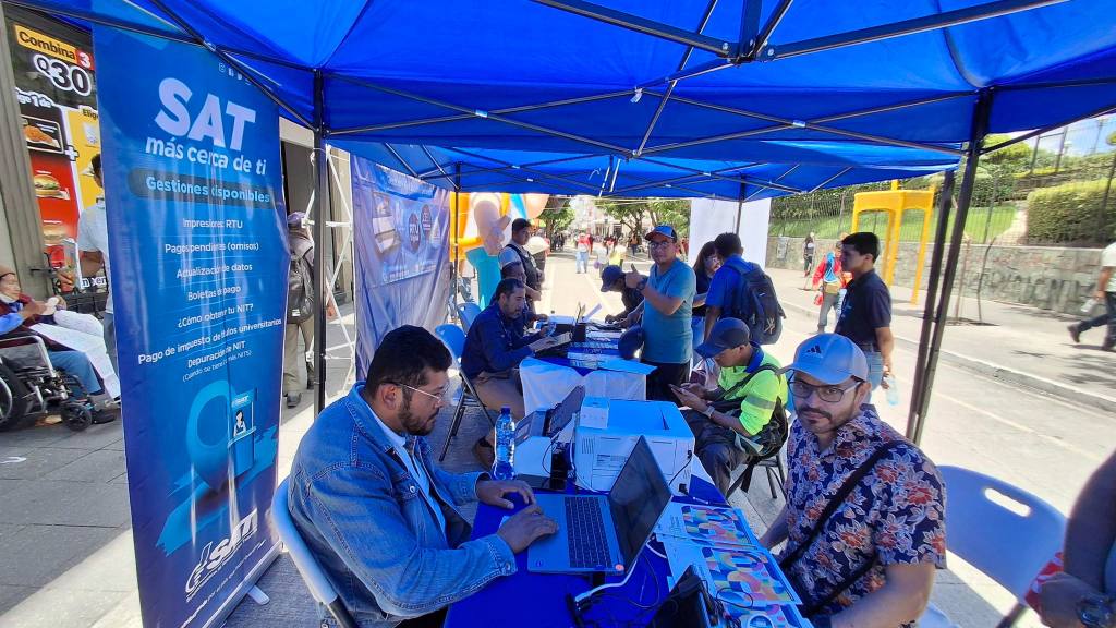 SAT llevará sus servicios móviles a la Avenida Las Américas | Álex Meoño