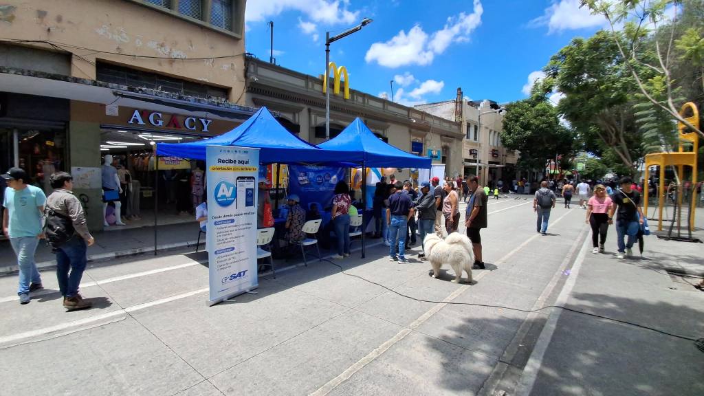 SAT llevará sus servicios móviles a la Avenida Las Américas | Álex Meoño