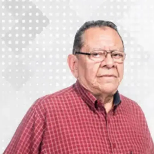 FRANCISCO JOSÉ CÁCERES BARRIOS TAMBIÉN SE DESTACÓ COMO COLUMNISTA DE OPINIÓN. ,Redes sociales.