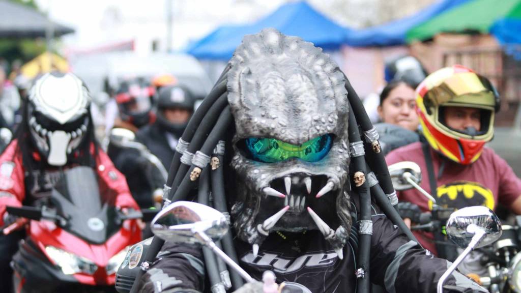 Celebran un Día del Padre motorizado en el Centro Histórico | Álex Meoño