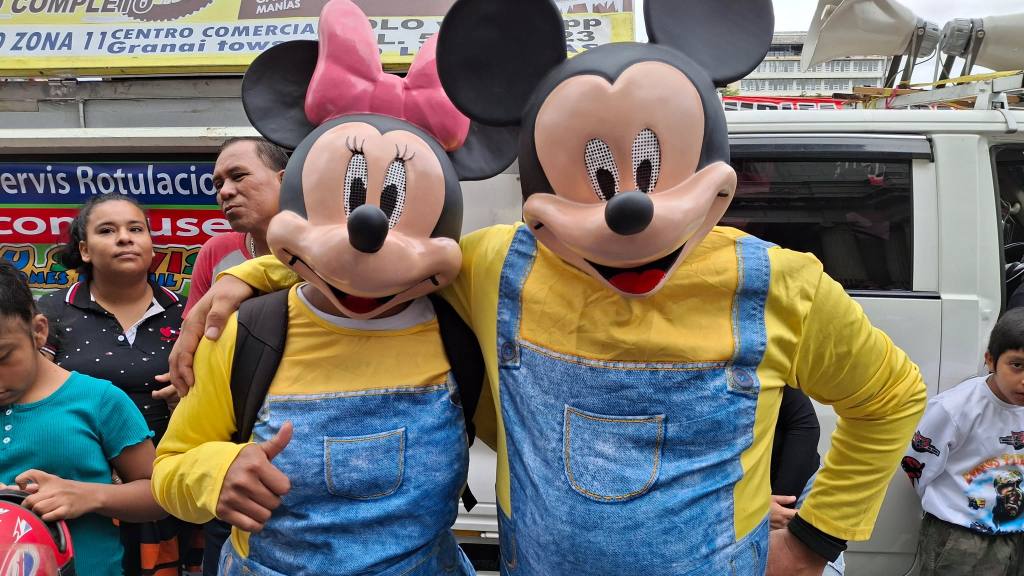 Celebran un Día del Padre motorizado en el Centro Histórico | 