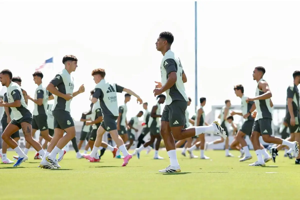 Real Madrid en su entrenamiento en Palm Beach - Real Madrid C.F.