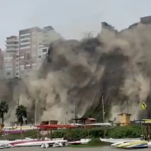 Temor en Lima por fuerte sismo. ,Captura de pantalla video X.