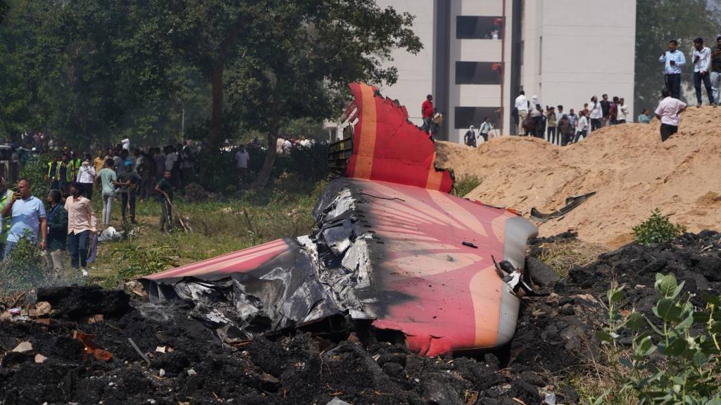 air-india-accidente-aereo-boeing-7 |