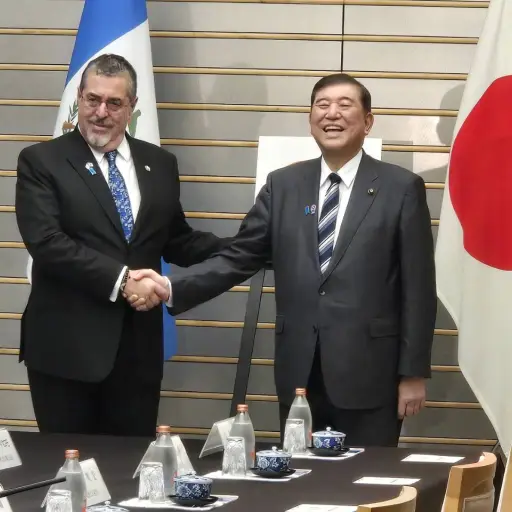 El presidente Arévalo se reunió con el primer ministro japonés, Shigeru Ishiba. ,Gobierno de Japón