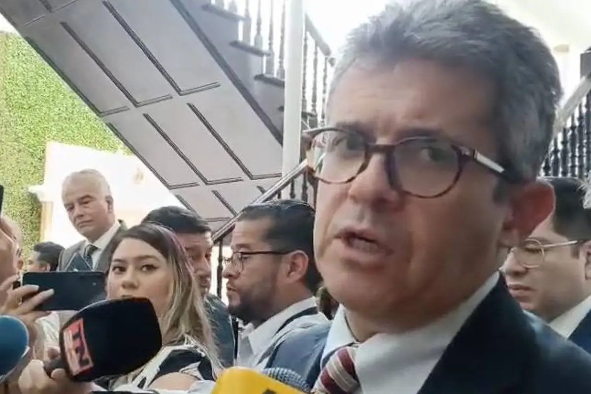 El ministro de Salud, Joaquín Barnoya, brinda declaraciones a periodistas., Dayana Rashón/EU