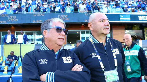 Hernán Bolillo Gómez arremete contra la afición salvadoreña