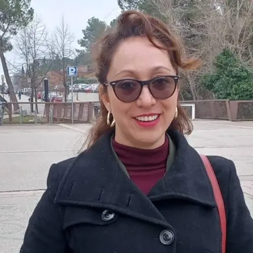 Virginia Laparra  ,Redes sociales