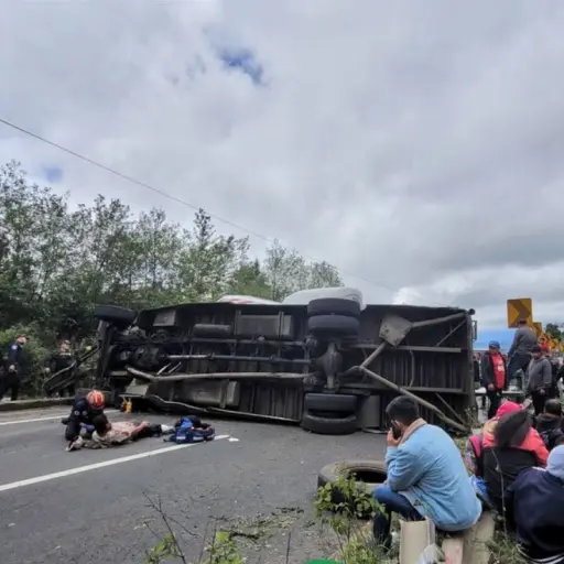 Accidente en ruta Interamericana.  ,Bomberos Municipales. 