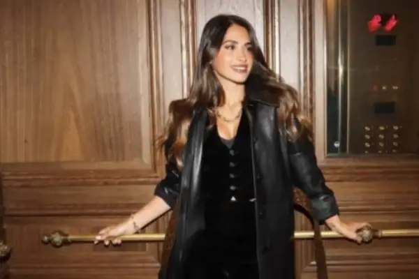 Antonela Roccuzzo deja sin aliento a sus fans al aparecer en atrevido traje de baño