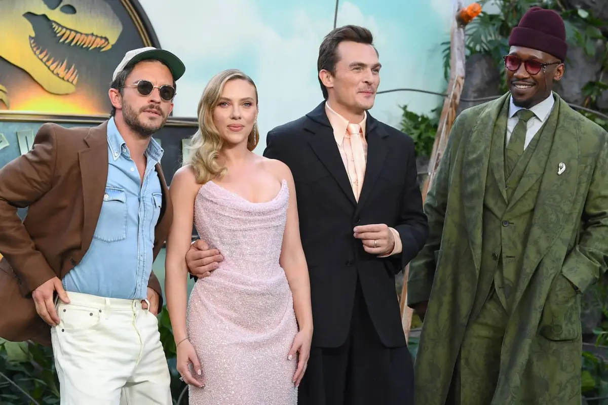 Scarlett Johansson, Instagram