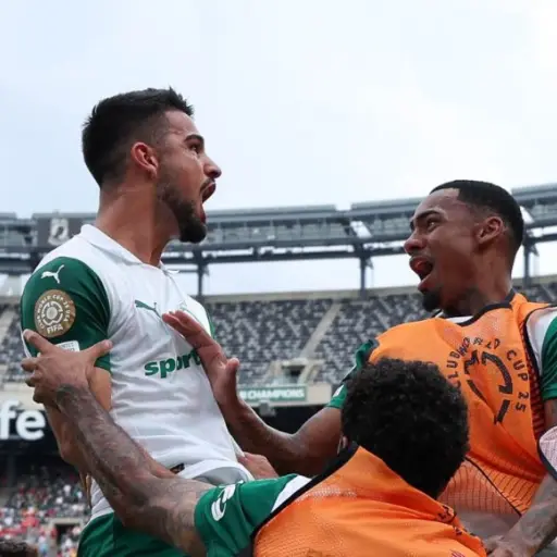 'Flaco' López abre los cielos para Palmeiras ante Al Ahly y encarrila clasificación