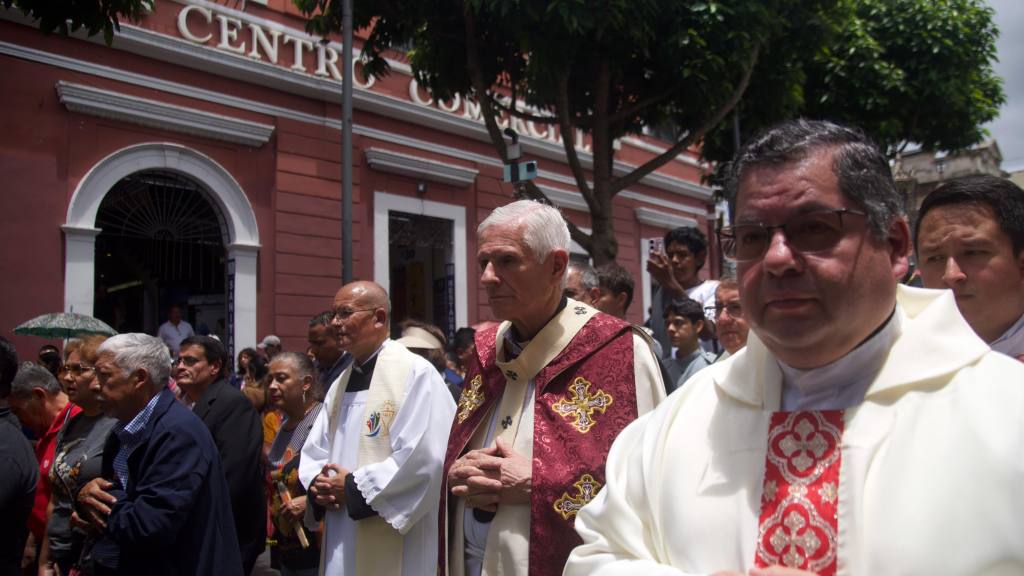 Fieles católicos conmemoran Corpus Christi  | Omar Solís 