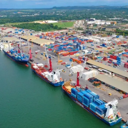 Actividades de exportación en Puerto Santo Tomás ,Juan Carlos Chanta/EU