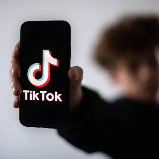 Reto viral de TikTok ,Redes sociales.