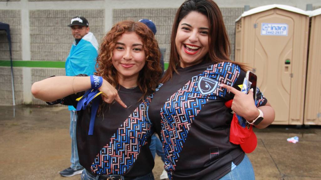 Afición previo al partido entre Guatemala y República Dominicana | Alex Meoño