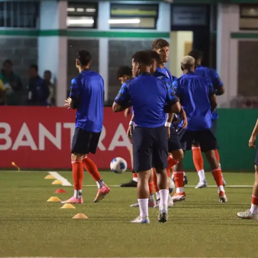 Integrante del cuerpo técnico de República Dominicana insulta a Guatemala - Alex Meoño